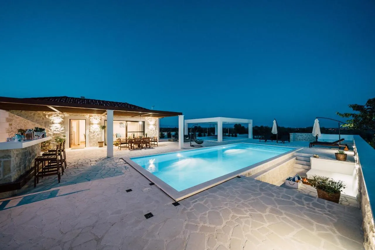 Villa Olivetum Zadar 0*,  Croatia